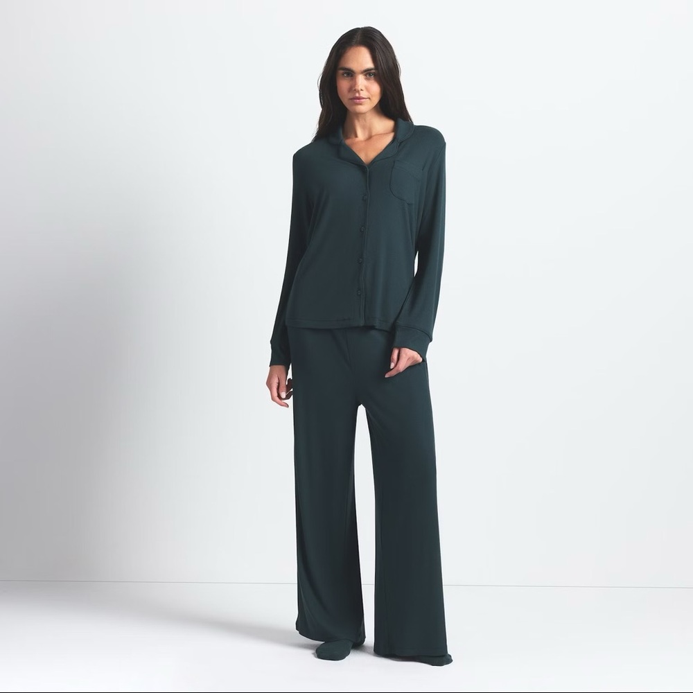 SKIMS Ribbed Soft Lounge Sleep Set in Cypress S LIMITED EDITION